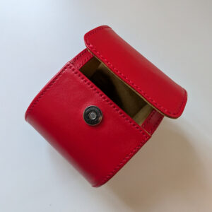 estuche de reloj de cuero rojo abierto marjofra straps